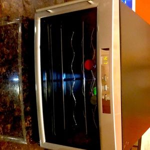 Wine/liquor/ beverage cooler